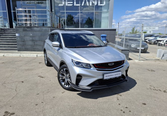 Подержанный автомобиль Geely Coolray 2022 года (3 фото)