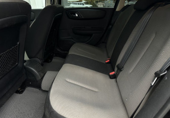 Подержанный автомобиль Citroen C4 Hatchback 2010 года (12 фото)