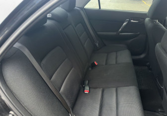 Подержанный автомобиль Mazda 6 Sedan 2006 года (12 фото)