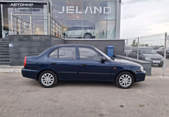 Подержанный автомобиль Hyundai Accent Sedan 2008 года (4 фото)