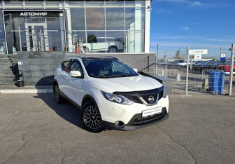 Подержанный автомобиль Nissan Qashqai 2014 года (3 фото)