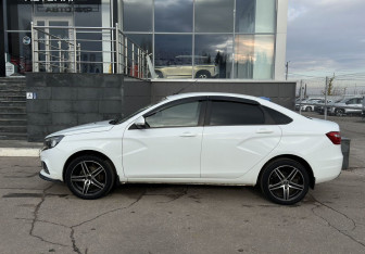 Подержанный автомобиль LADA (ВАЗ) Vesta Sedan 2020 года (8 фото)