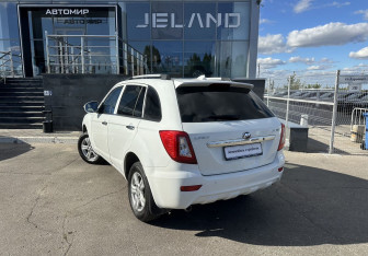 Подержанный автомобиль Lifan X60 2014 года (7 фото)