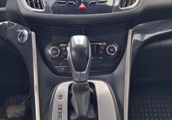 Подержанный автомобиль Ford Kuga 2014 года (11 фото)