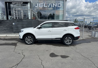 Подержанный автомобиль Geely Atlas 2021 года (8 фото)