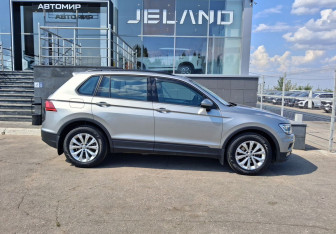 Подержанный автомобиль Volkswagen Tiguan 2020 года (4 фото)