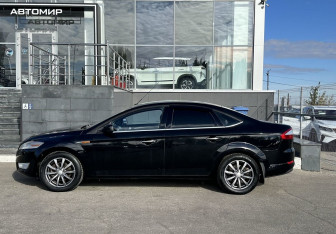 Подержанный автомобиль Ford Mondeo Sedan 2010 года (8 фото)