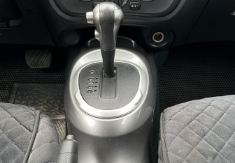 Подержанный автомобиль Nissan Juke 2013 года (11 фото)