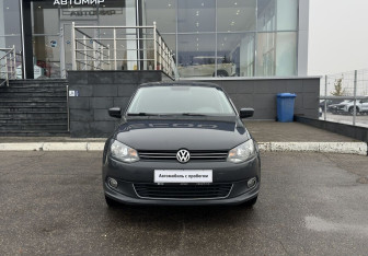 Подержанный автомобиль Volkswagen Polo Sedan 2013 года (2 фото)