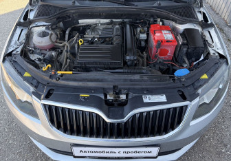 Подержанный автомобиль Skoda Octavia Liftback 2014 года (14 фото)