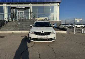 Подержанный автомобиль Skoda Rapid Liftback 2018 года (2 фото)