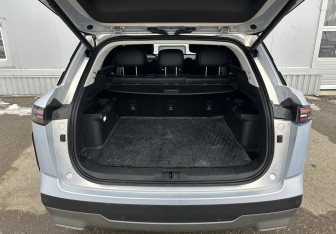 Подержанный автомобиль Jaecoo J7 2024 года (15 фото)