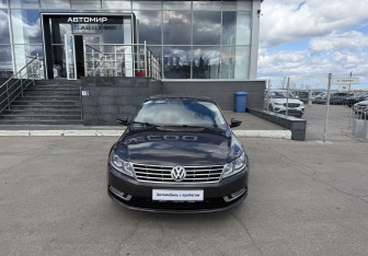 Подержанный автомобиль Volkswagen Passat CC 2012 года (2 фото)