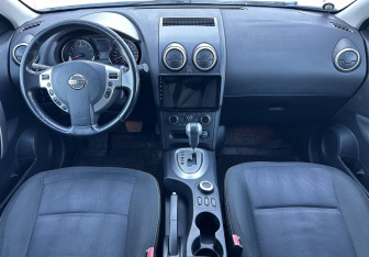 Подержанный автомобиль Nissan Qashqai 2012 года (10 фото)