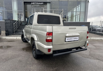 Подержанный автомобиль УАЗ Pickup 2015 года (7 фото)