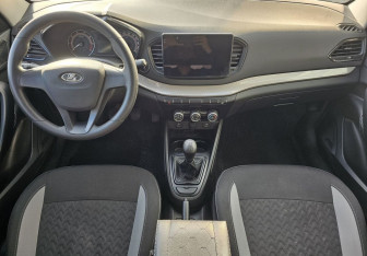Подержанный автомобиль LADA (ВАЗ) Vesta Sedan 2023 года (10 фото)