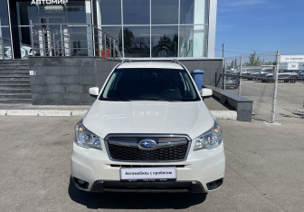 Подержанный автомобиль Subaru Forester Suv 2014 года (2 фото)