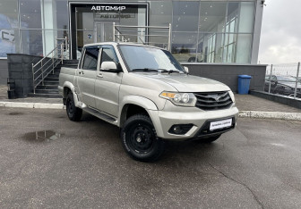 Подержанный автомобиль УАЗ Pickup 2015 года (3 фото)