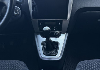 Подержанный автомобиль Hyundai Tucson 2006 года (11 фото)