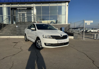 Подержанный автомобиль Skoda Rapid Liftback 2018 года (3 фото)