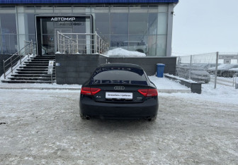 Подержанный автомобиль Audi A5 Liftback 2015 года (6 фото)