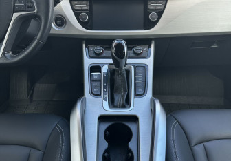 Подержанный автомобиль Geely Atlas 2021 года (11 фото)