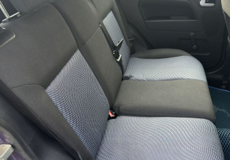 Подержанный автомобиль Ford Fusion 2007 года (12 фото)