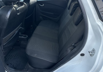 Подержанный автомобиль Renault Kaptur 2016 года (12 фото)