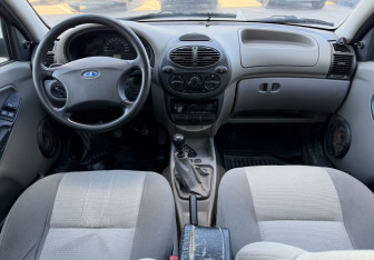 Подержанный автомобиль LADA (ВАЗ) Kalina Sedan 2011 года (10 фото)