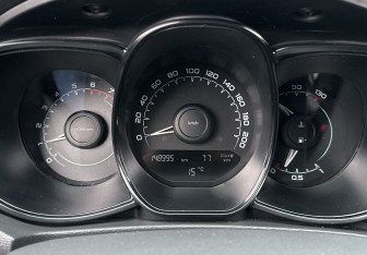 Подержанный автомобиль LADA (ВАЗ) Vesta Sedan 2017 года (9 фото)