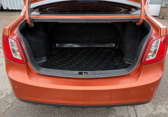 Подержанный автомобиль Kia Rio Sedan 2011 года (15 фото)