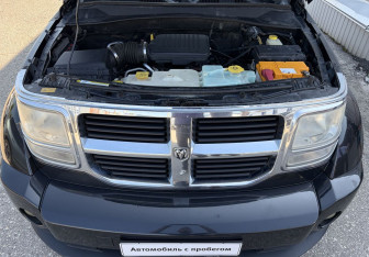 Подержанный автомобиль Dodge Nitro 2007 года (13 фото)
