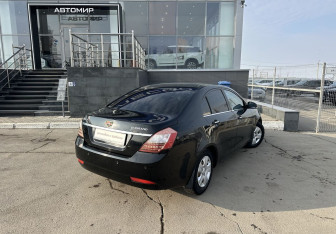 Подержанный автомобиль Geely Emgrand EC7 Sedan 2013 года (5 фото)