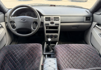 Подержанный автомобиль LADA (ВАЗ) Priora Hatchback 2010 года (10 фото)