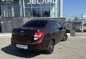 Подержанный автомобиль LADA (ВАЗ) Granta Sedan 2013 года (5 фото)