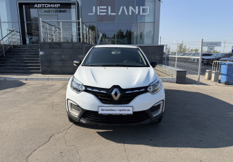 Подержанный автомобиль Renault Kaptur 2021 года (2 фото)