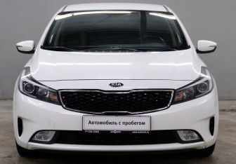 Подержанный автомобиль Kia Cerato Sedan 2019 года (2 фото)