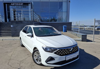 Подержанный автомобиль Jetta VA3 2022 года (3 фото)