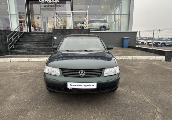 Подержанный автомобиль Volkswagen Passat Sedan 1997 года (2 фото)