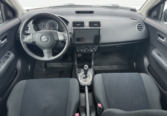 Подержанный автомобиль Suzuki Swift Hatchback 2008 года (10 фото)