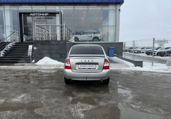 Подержанный автомобиль LADA (ВАЗ) Kalina Sedan 2010 года (6 фото)