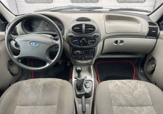 Подержанный автомобиль LADA (ВАЗ) Kalina Sedan 2007 года (10 фото)