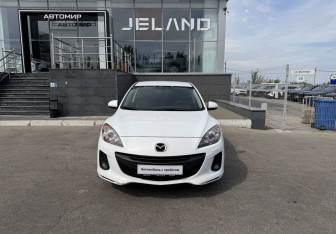 Подержанный автомобиль Mazda 3 Sedan 2013 года (2 фото)
