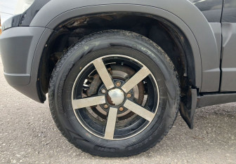 Подержанный автомобиль Chevrolet Niva 2016 года (14 фото)