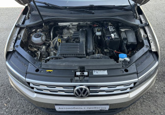 Подержанный автомобиль Volkswagen Tiguan 2018 года (13 фото)