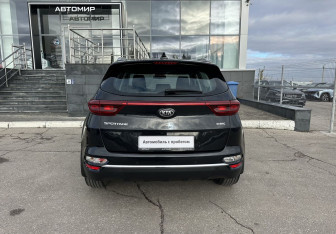 Подержанный автомобиль Kia Sportage 2019 года (6 фото)