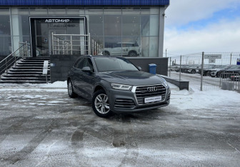 Подержанный автомобиль Audi Q5 2019 года (3 фото)