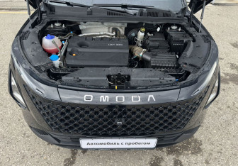 Подержанный автомобиль Omoda C5 2024 года (13 фото)
