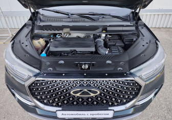 Подержанный автомобиль Chery Tiggo 8 Pro Max 2023 года (13 фото)