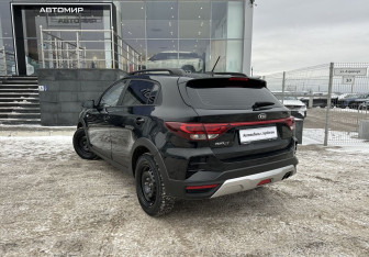 Подержанный автомобиль Kia Rio Hatchback 2021 года (7 фото)